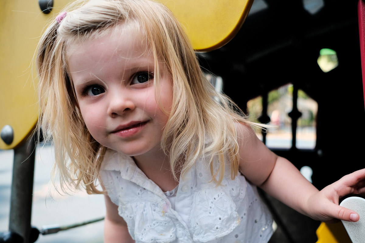 Documentary photography with Elodie, the park and an amazing Portrait of Play session.